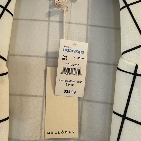 Zara White and Black Long Vest with Notched Lapels - Picture 2 of 10